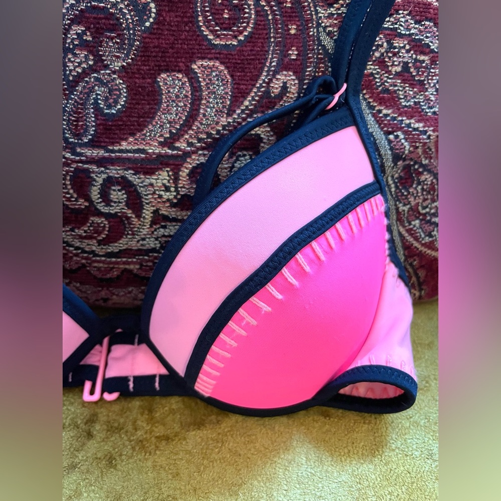Victorias Secret Swim Bikini Top 32B